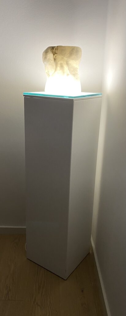 Beleuchtete Säule